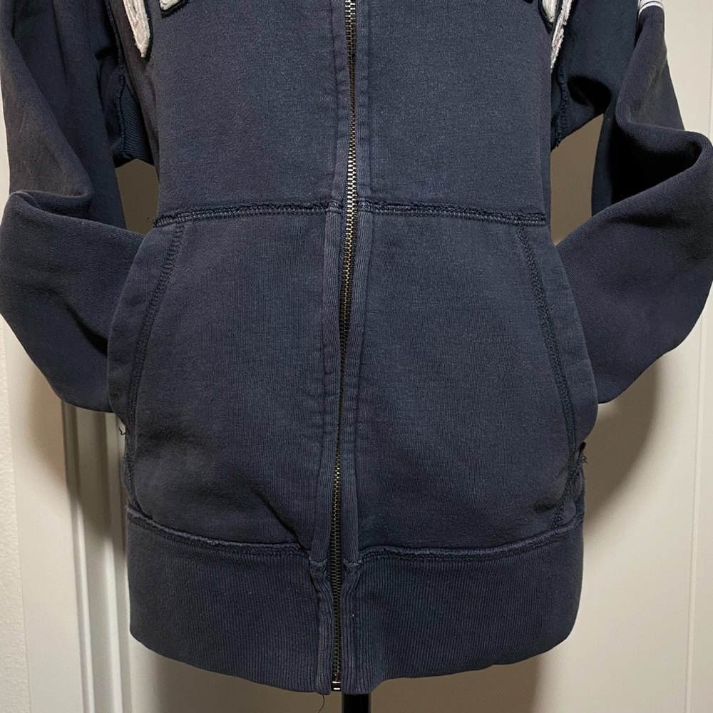 Colosseum Athletics Women’s Hoodie Genuine Authentic Wear Utah State Size M Gray - Picture 6 of 7